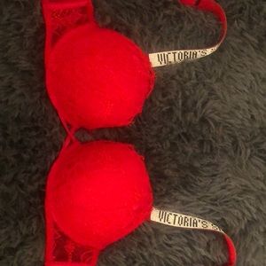 VS bombshell bra